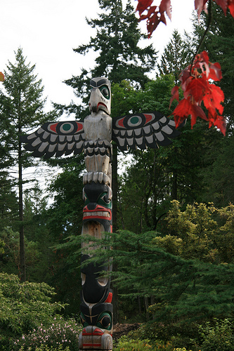 Northwest native american totem deals pole